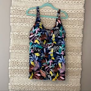 Tankini top. Size 20. NWOT Bust 42D